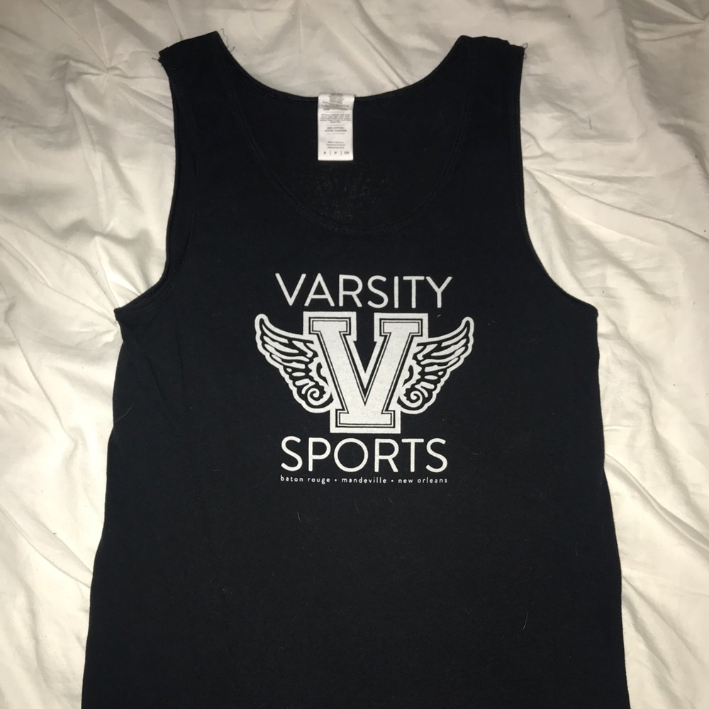 Sleeveless t-shirt